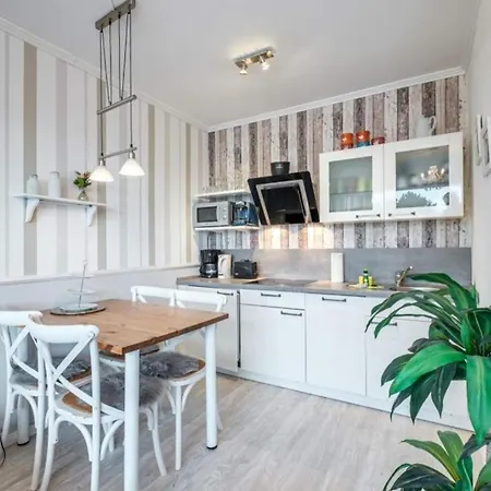 Strandrose Apartment *